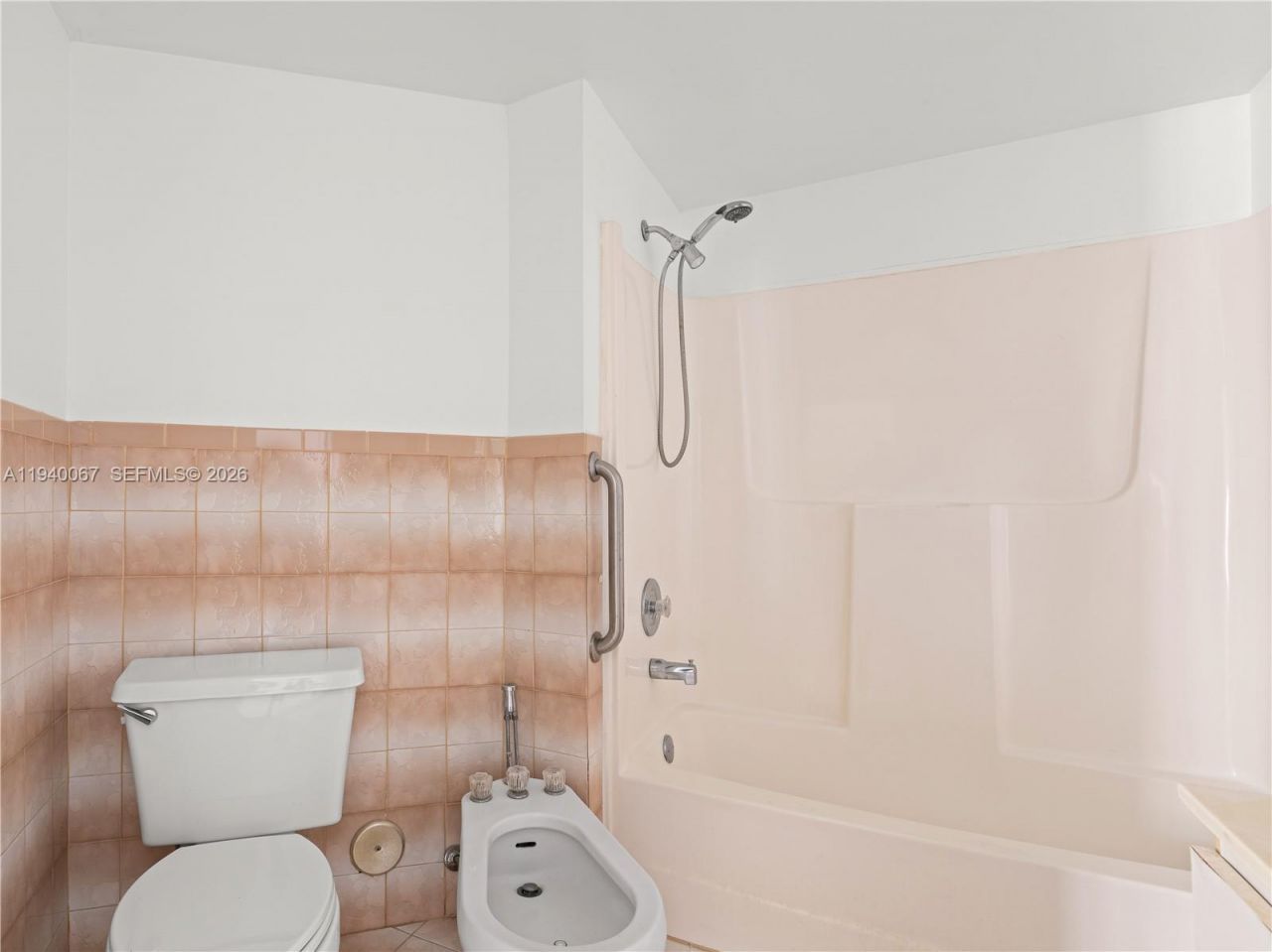 10249 NW 9th St Cir, Unit 107-8, Miami, FL 33172 Photo