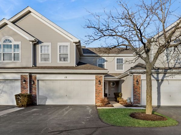 18 Peach Tree Court, Algonquin, IL 60102