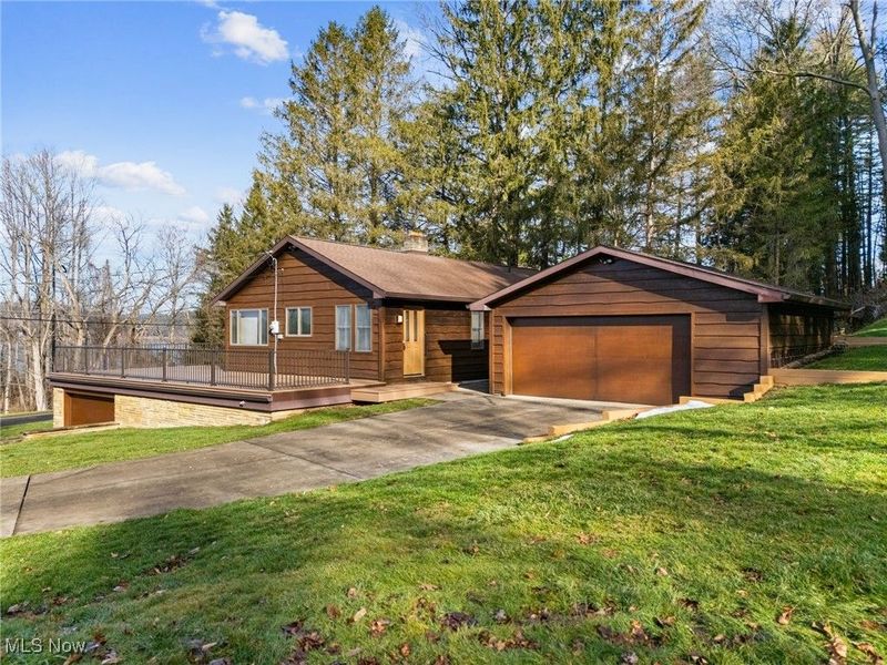 9480 Lakewood Drive NE, Mineral City, OH 44656 Photo 2