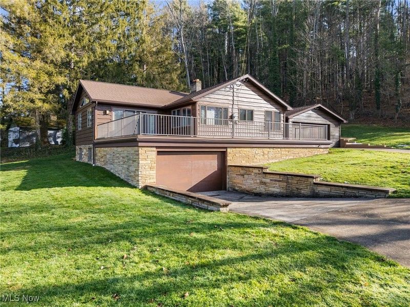 9480 Lakewood Drive NE, Mineral City, OH 44656 Photo 6