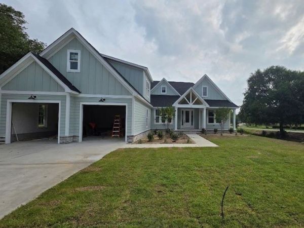 719 Daisy Bank Circle, Georgetown, SC 29440