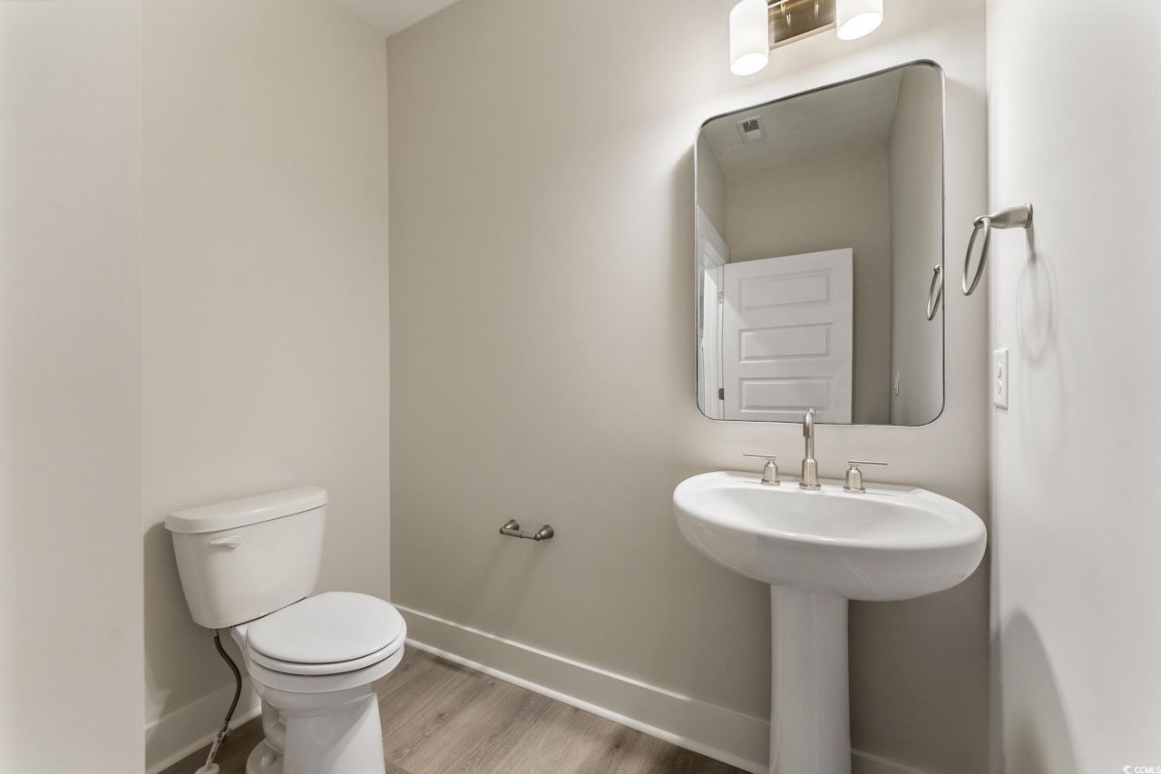 719 Daisy Bank Circle Photo 18