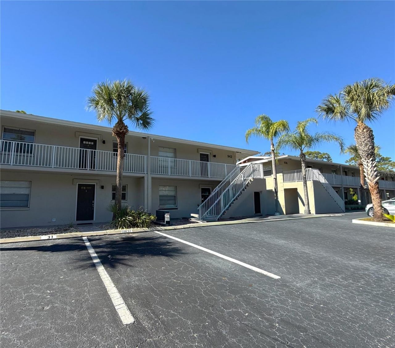 942 La Costa Circle, Unit 3, Sarasota, FL 34237 Photo