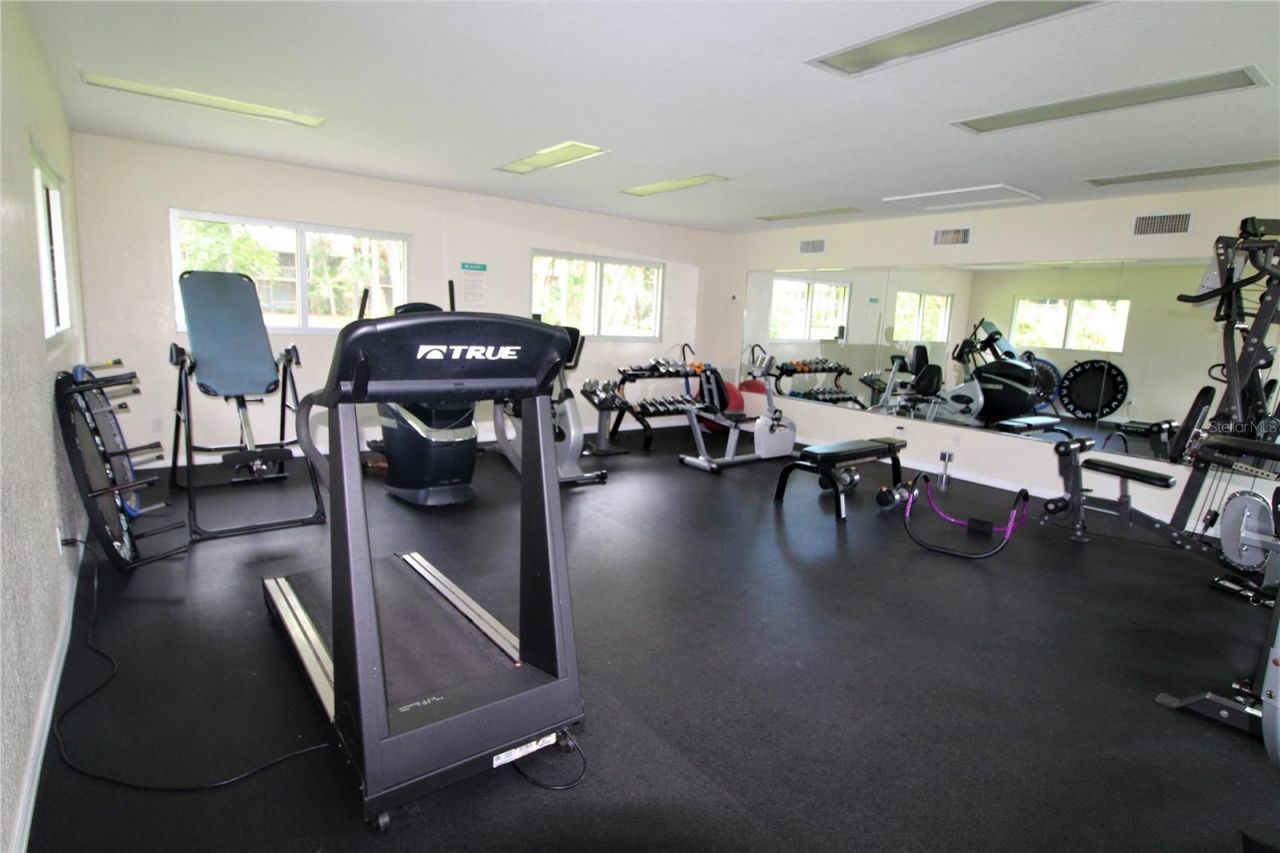 942 La Costa Circle, Unit 3, Sarasota, FL 34237 Photo