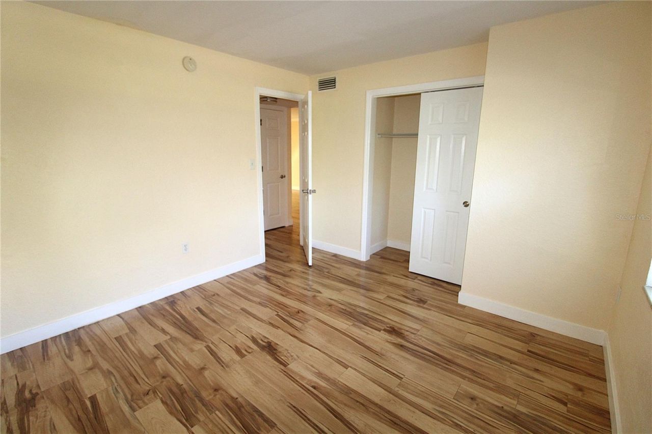 942 La Costa Circle, Unit 3, Sarasota, FL 34237 Photo