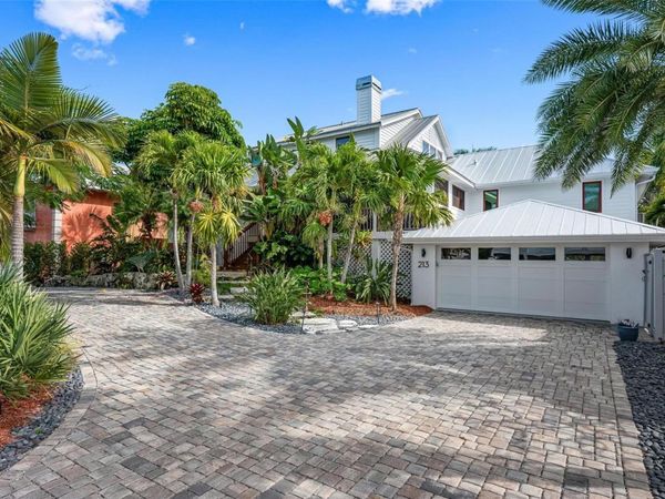 213 OAK AVENUE, ANNA MARIA, FL 34216