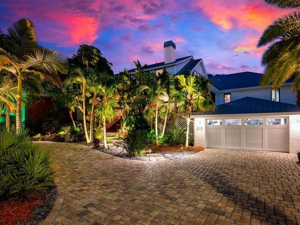 213 OAK AVENUE, ANNA MARIA, FL 34216