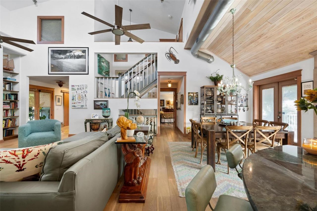 213 Oak Avenue, Anna Maria, FL 34216 Photo