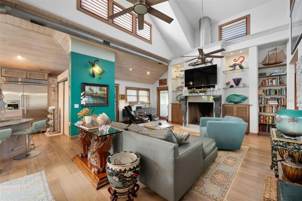 213 Oak Avenue, Anna Maria, FL 34216 Photo