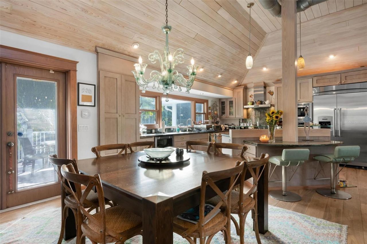 213 Oak Avenue, Anna Maria, FL 34216 Photo