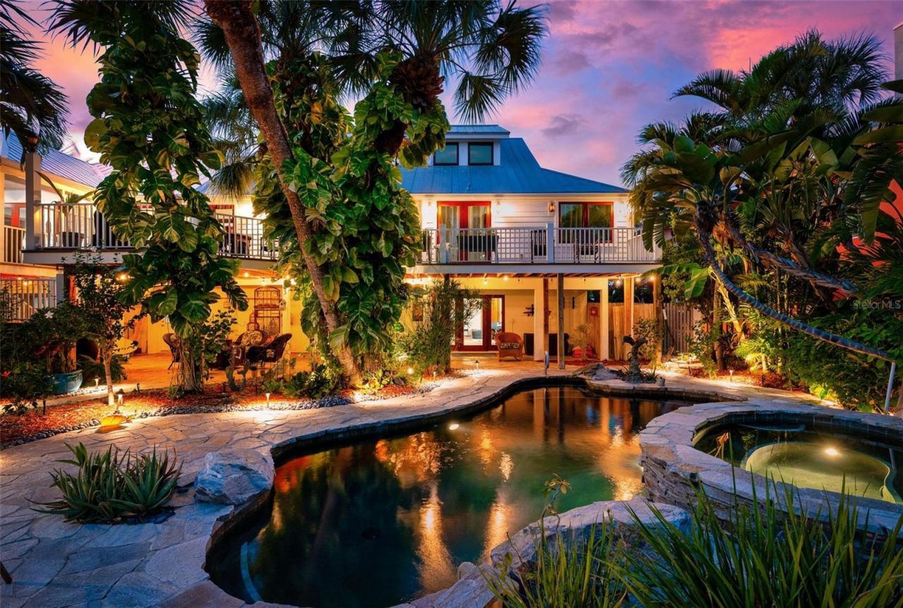 213 Oak Avenue, Anna Maria, FL 34216 Photo