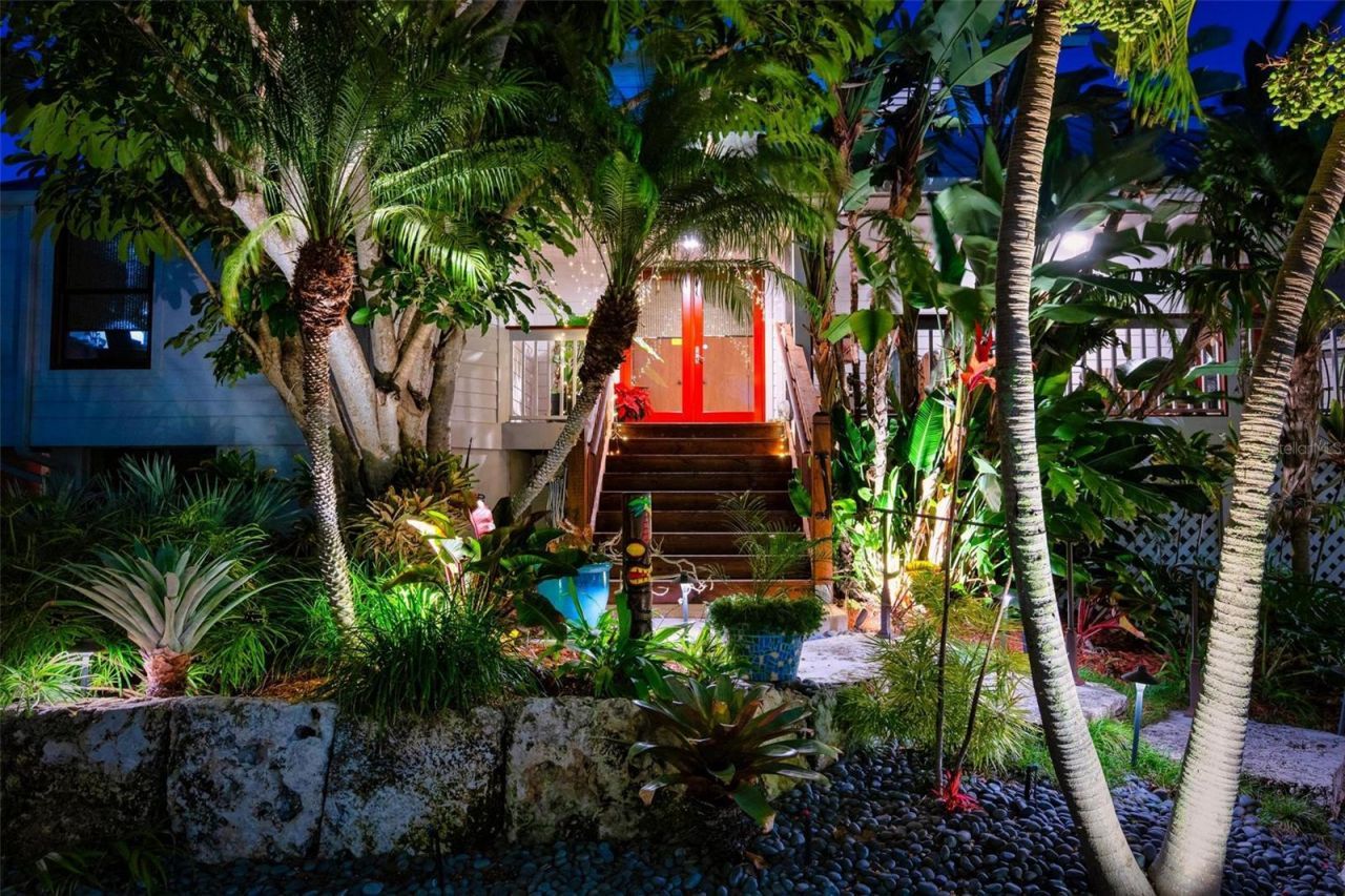 213 Oak Avenue, Anna Maria, FL 34216 Photo