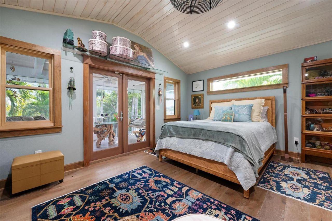 213 Oak Avenue, Anna Maria, FL 34216 Photo