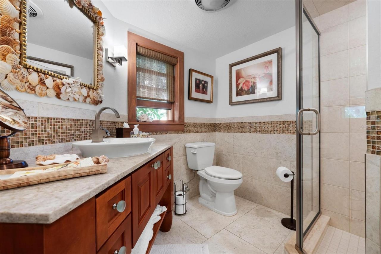 213 Oak Avenue, Anna Maria, FL 34216 Photo