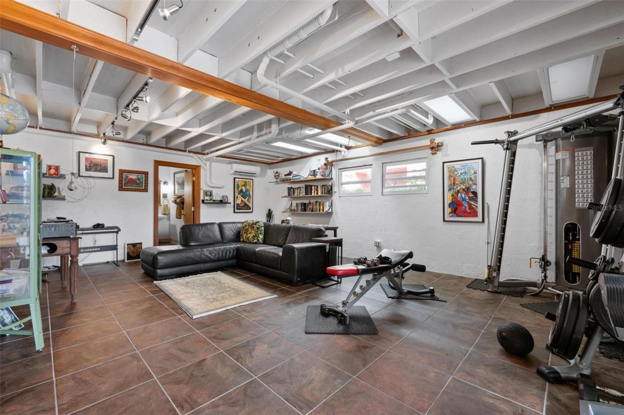 213 Oak Avenue, Anna Maria, FL 34216 Photo