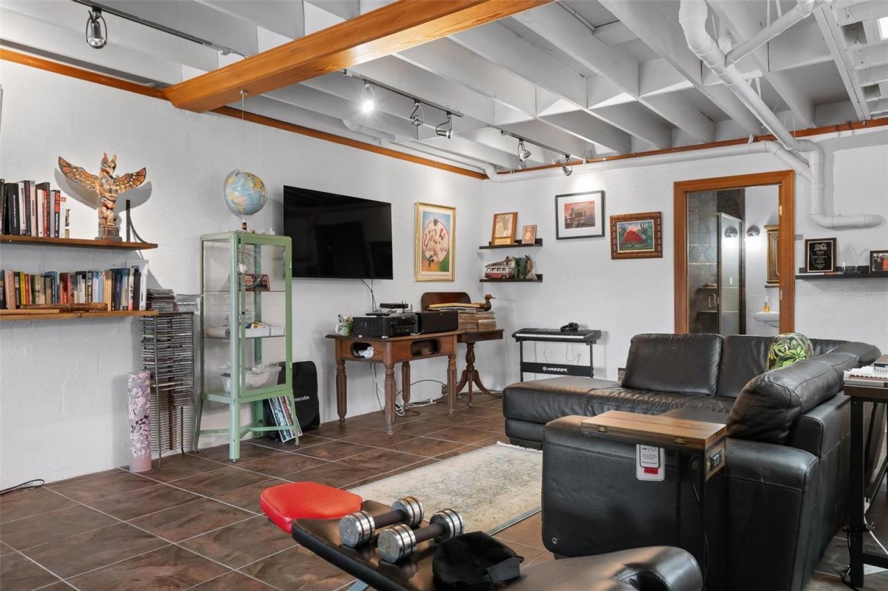 213 Oak Avenue, Anna Maria, FL 34216 Photo