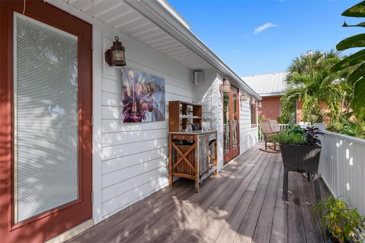 213 Oak Avenue, Anna Maria, FL 34216 Photo