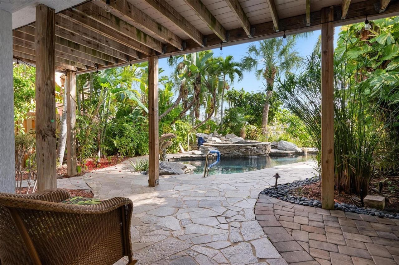 213 Oak Avenue, Anna Maria, FL 34216 Photo