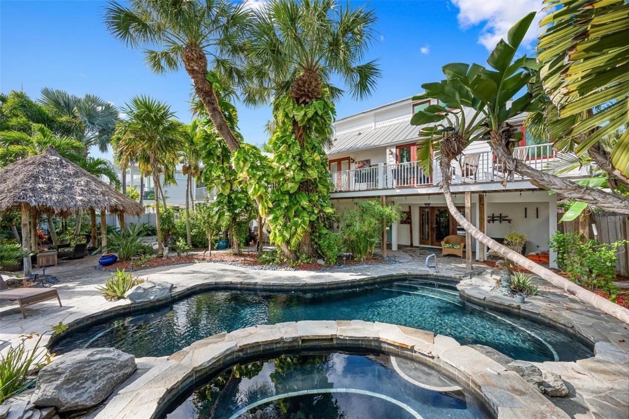 213 Oak Avenue, Anna Maria, FL 34216 Photo