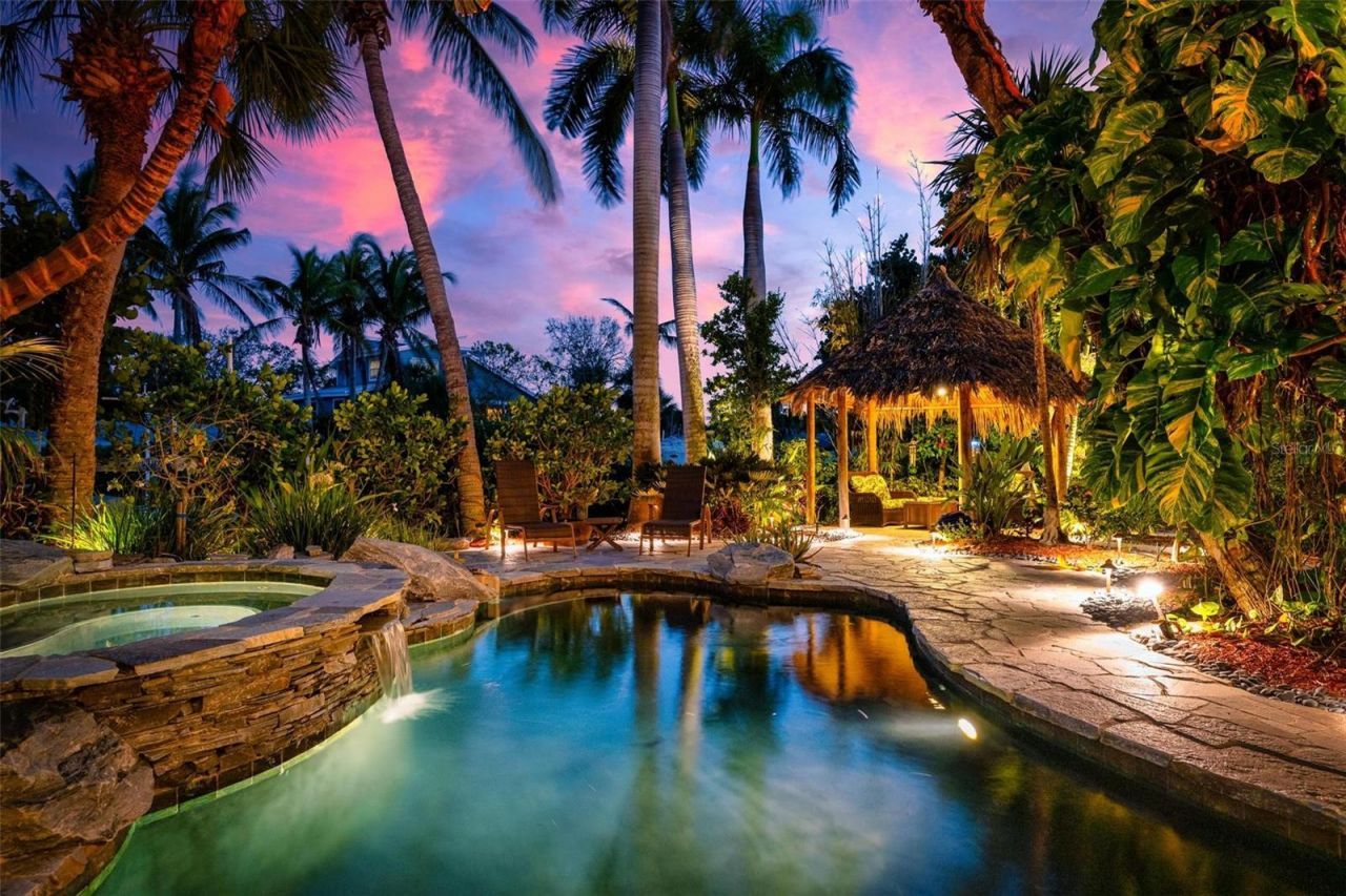 213 Oak Avenue, Anna Maria, FL 34216 Photo