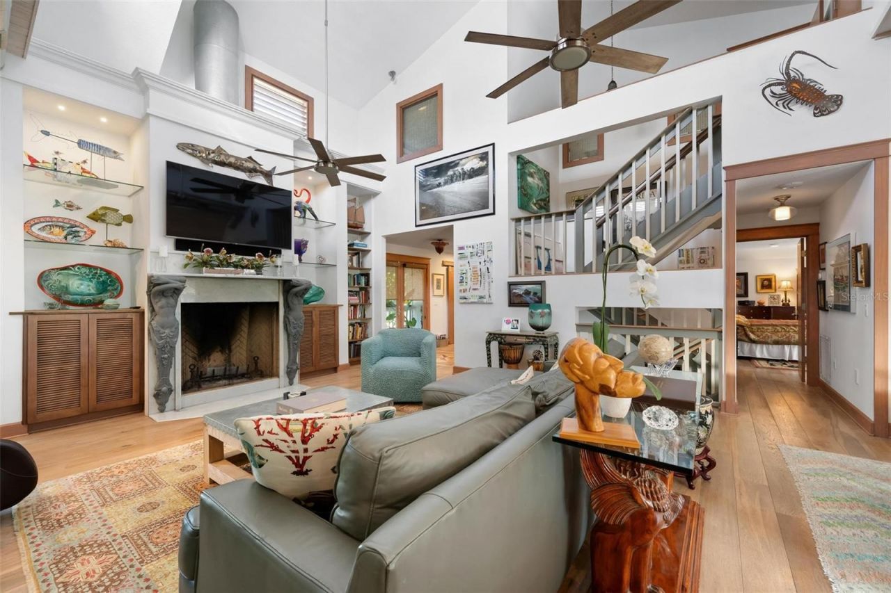 213 Oak Avenue, Anna Maria, FL 34216 Photo