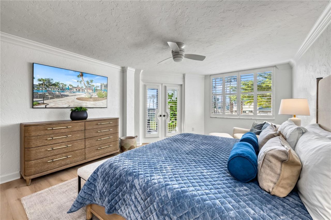 5880 Midnight Pass Road, Unit 210, Sarasota, FL 34242 Photo