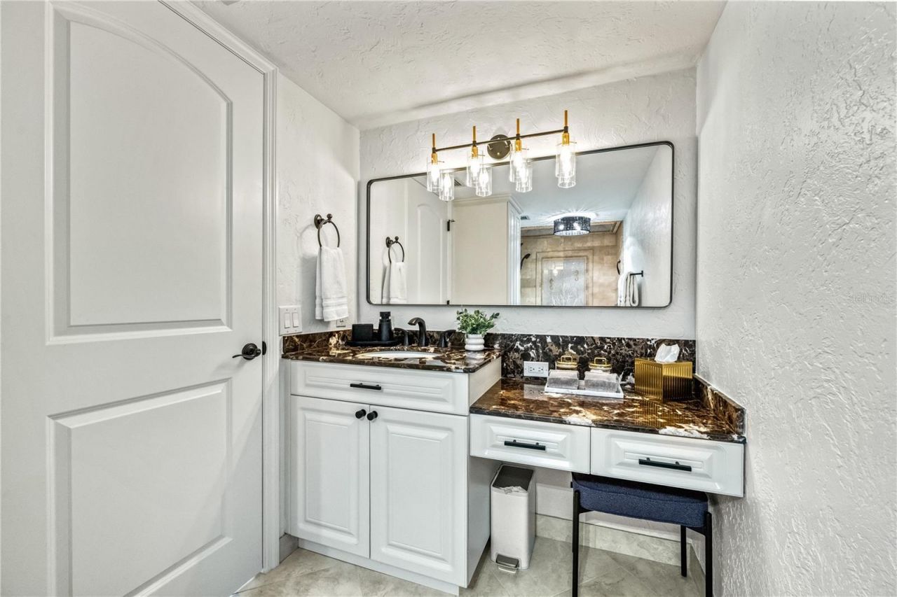 5880 Midnight Pass Road, Unit 210, Sarasota, FL 34242 Photo