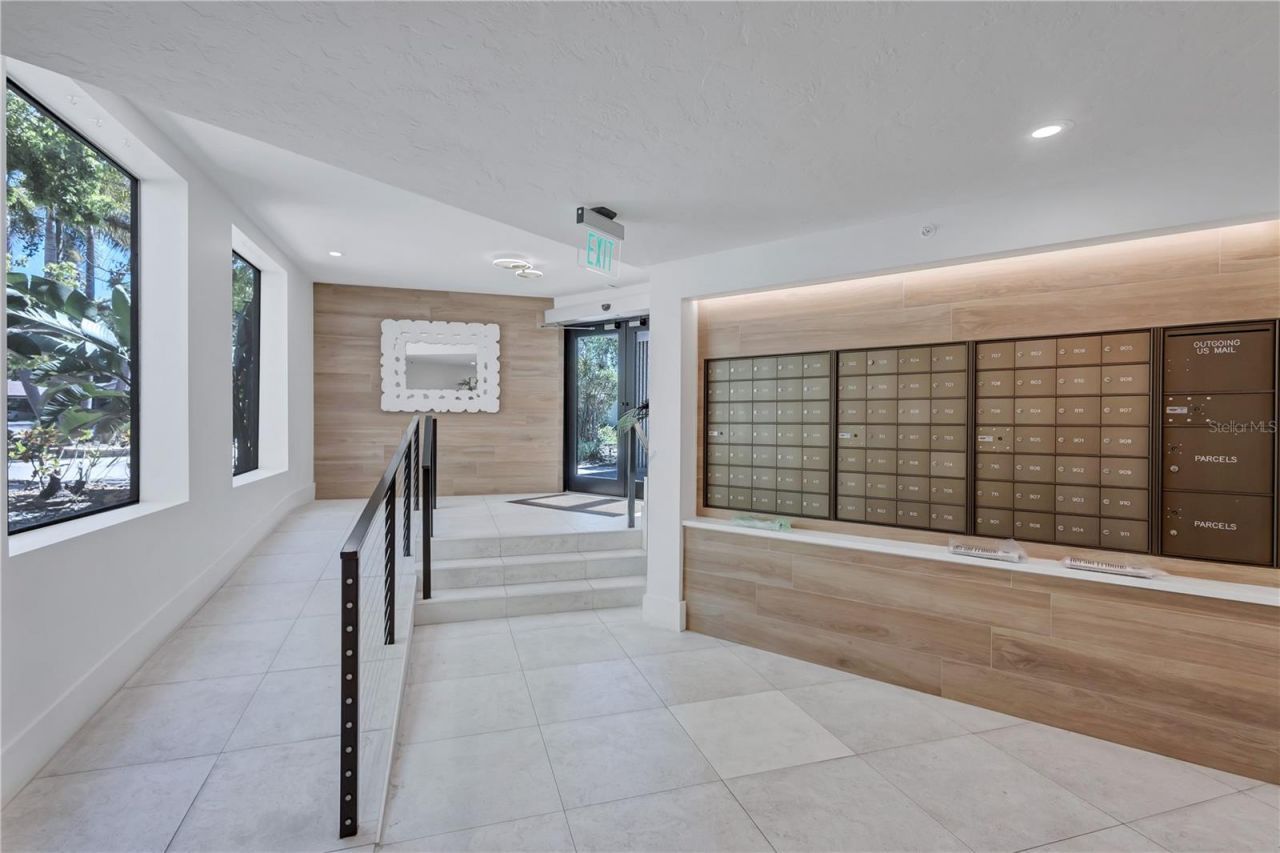 5880 Midnight Pass Road, Unit 210, Sarasota, FL 34242 Photo