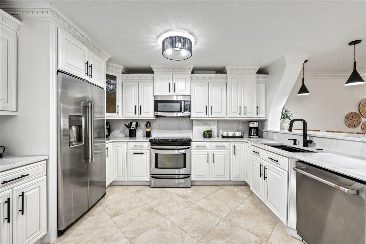 5880 Midnight Pass Road, Unit 210, Sarasota, FL 34242 Photo