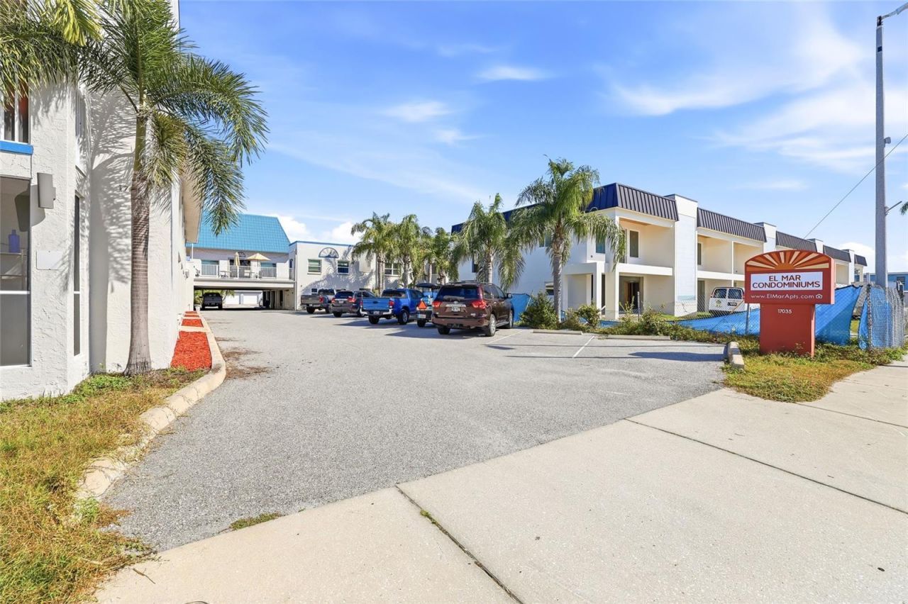17035 Gulf Boulevard, Unit 113, North Redington Beach, FL 33708 Photo