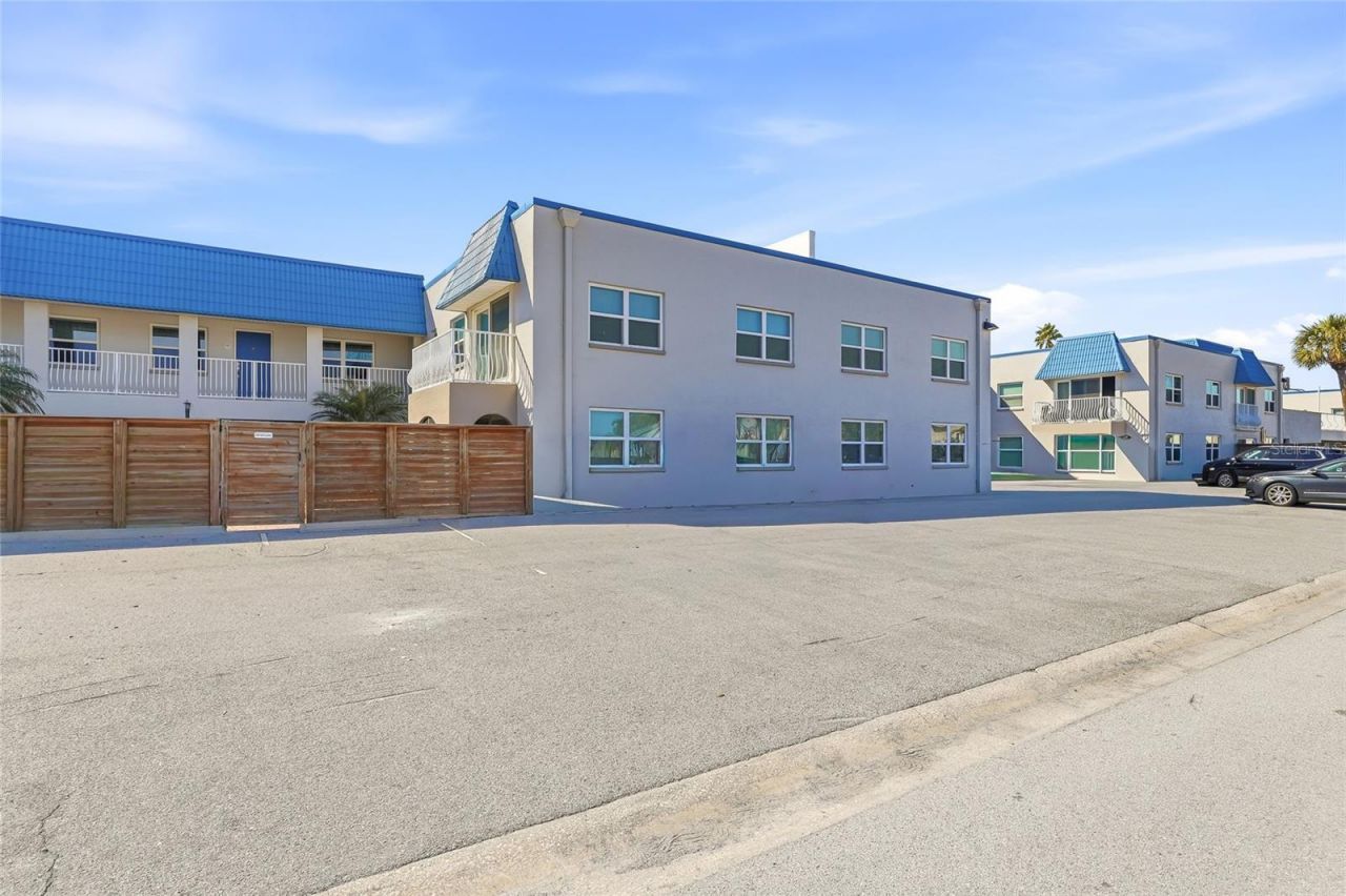 17035 Gulf Boulevard, Unit 113, North Redington Beach, FL 33708 Photo