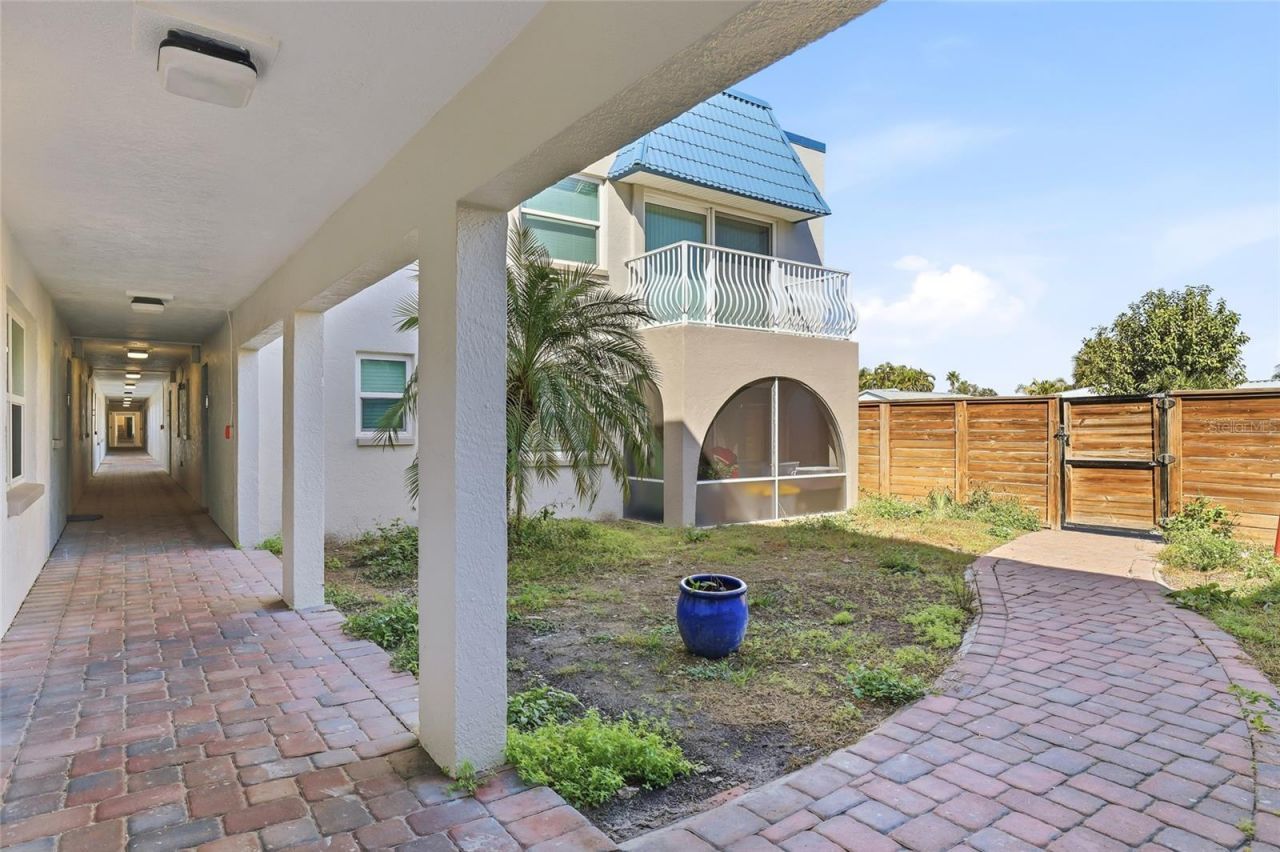 17035 Gulf Boulevard, Unit 113, North Redington Beach, FL 33708 Photo
