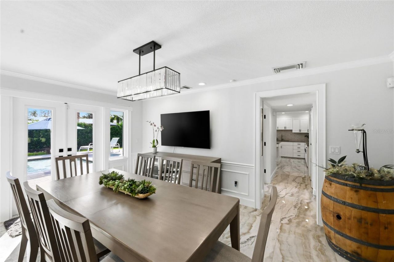 1307 Riverview Circle, Bradenton, FL 34209 Photo