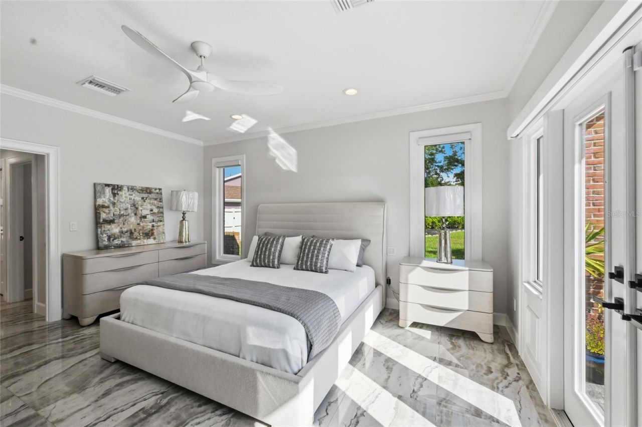 1307 Riverview Circle, Bradenton, FL 34209 Photo