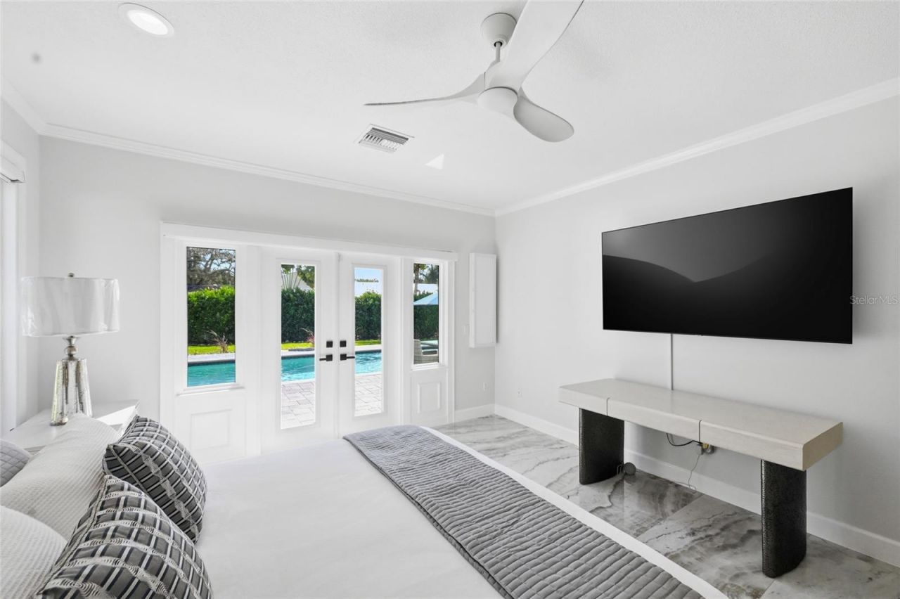 1307 Riverview Circle, Bradenton, FL 34209 Photo