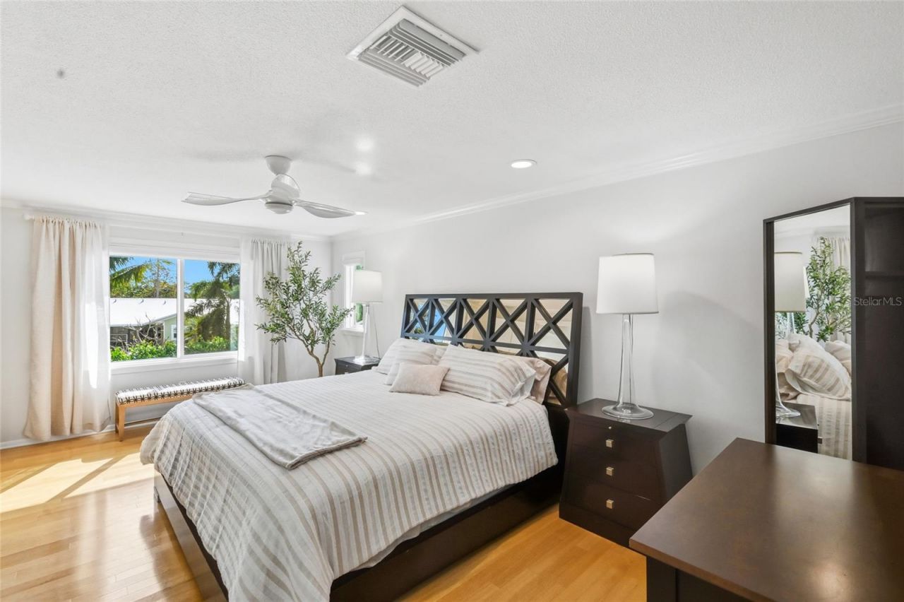 1307 Riverview Circle, Bradenton, FL 34209 Photo