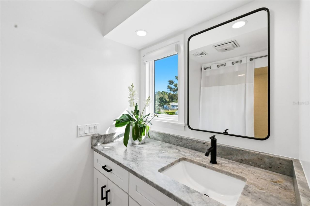 1307 Riverview Circle, Bradenton, FL 34209 Photo