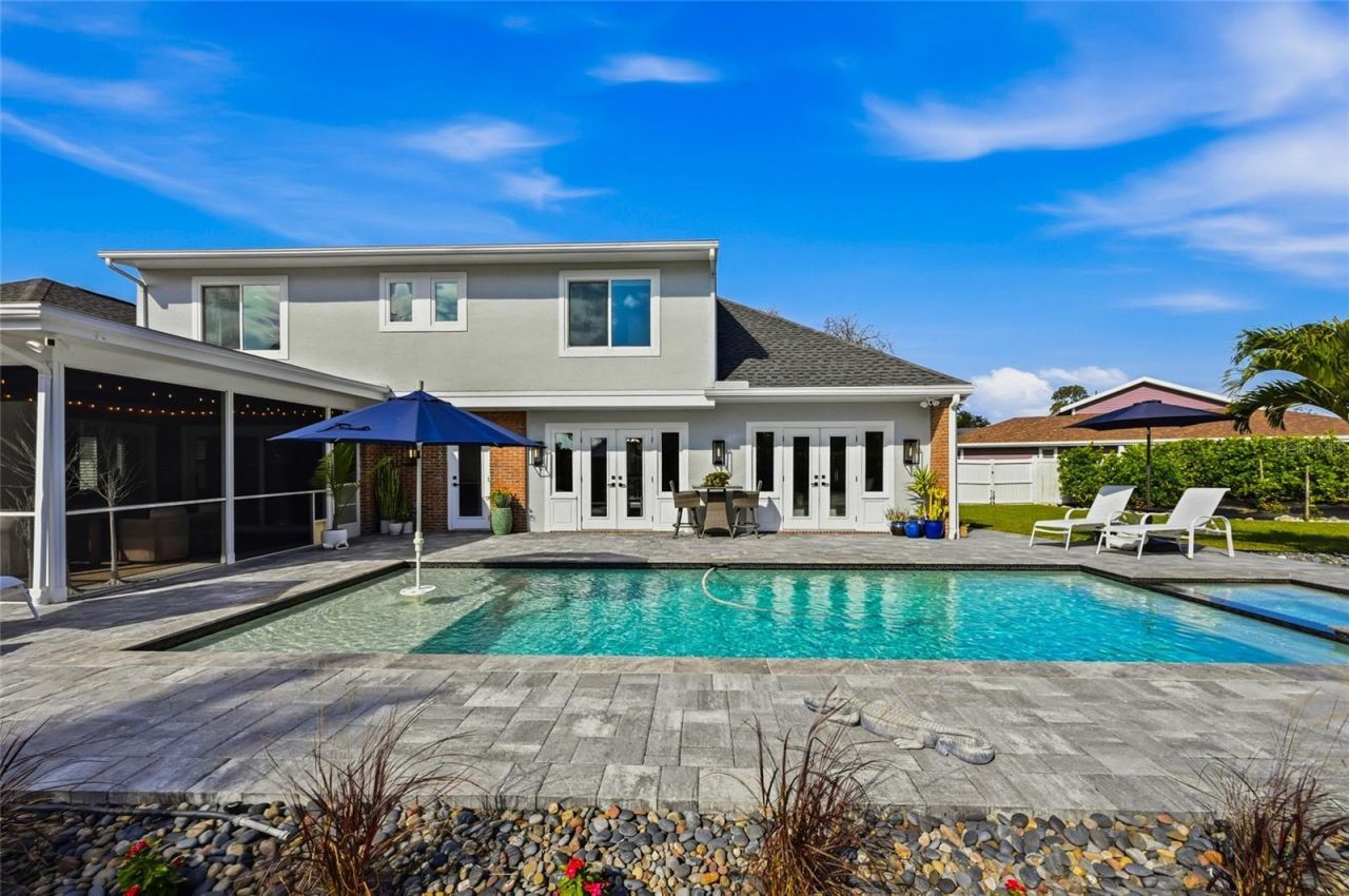 1307 Riverview Circle, Bradenton, FL 34209 Photo