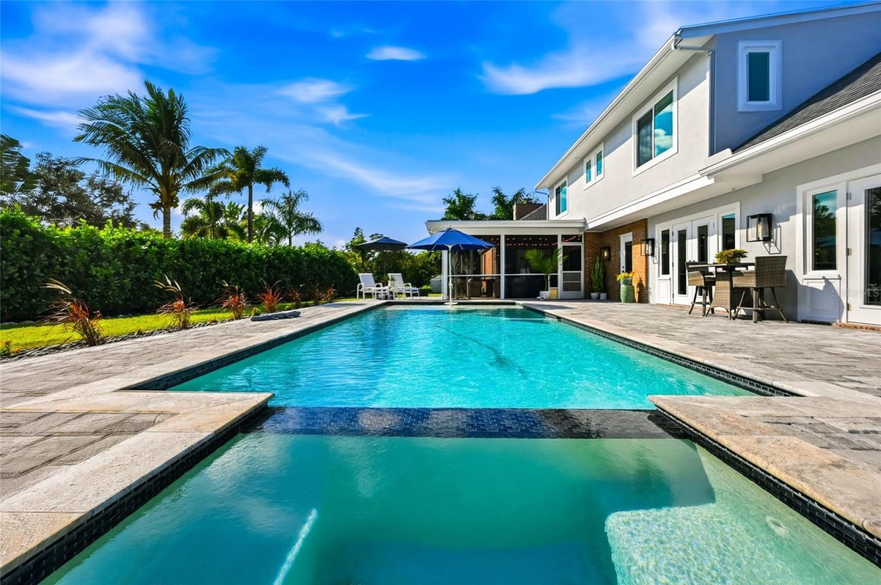 1307 Riverview Circle, Bradenton, FL 34209 Photo