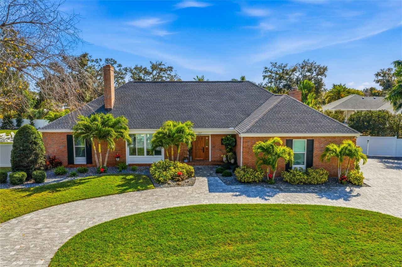 1307 Riverview Circle, Bradenton, FL 34209 Photo