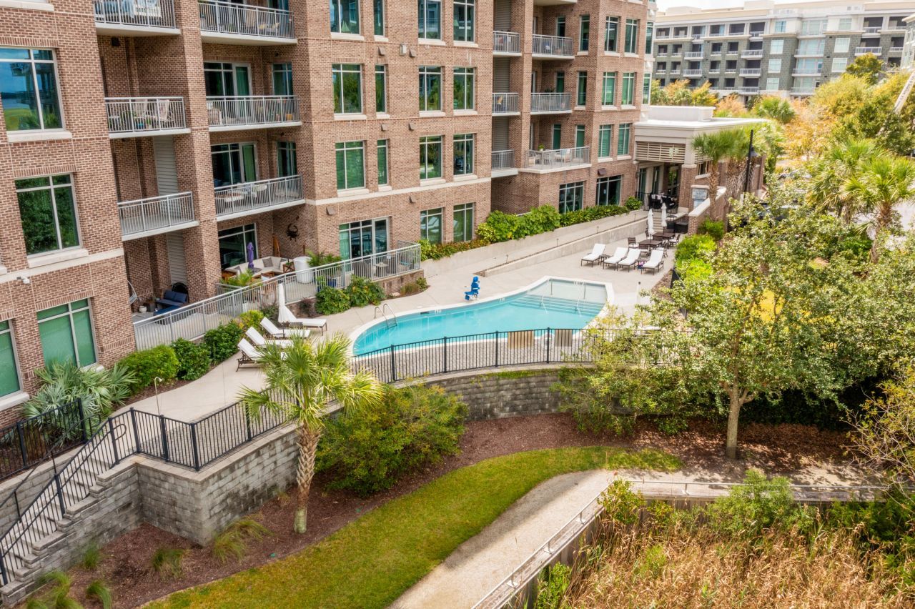 155 Wingo Way Photo 37