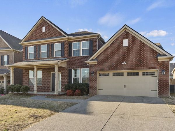 5018 Napoli Dr, Mount Juliet, TN 37122