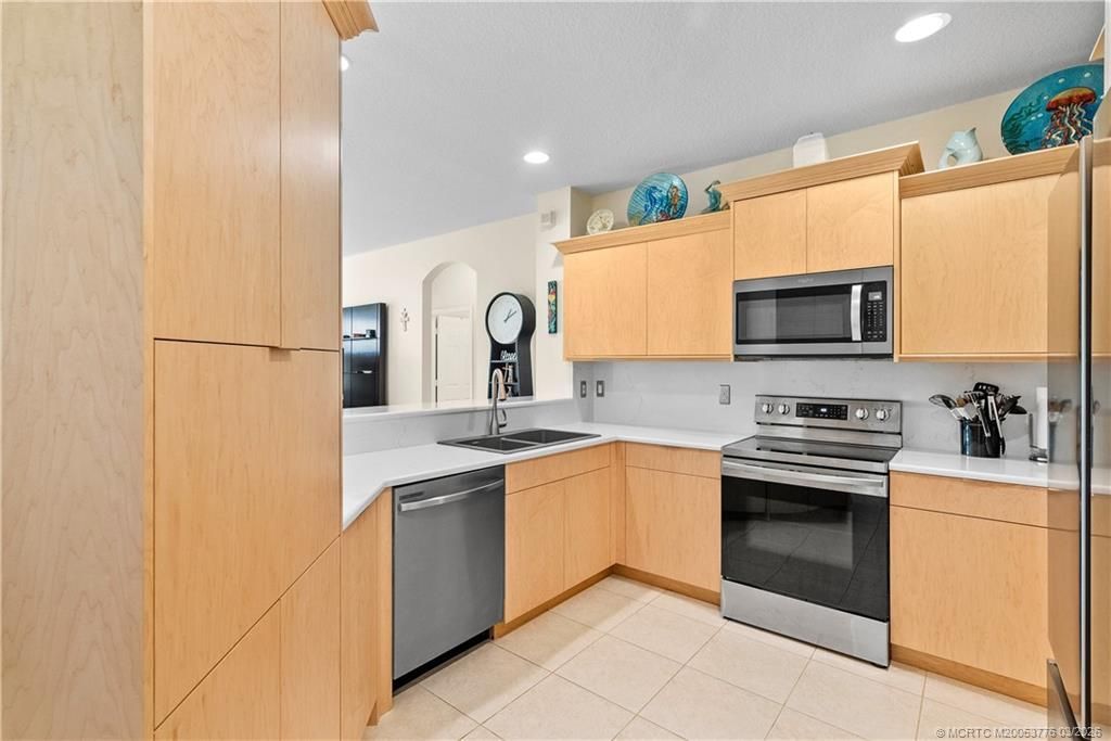 1493 SE Prestwick Lane , Unit 9B, Port Saint Lucie, FL 34952 Photo