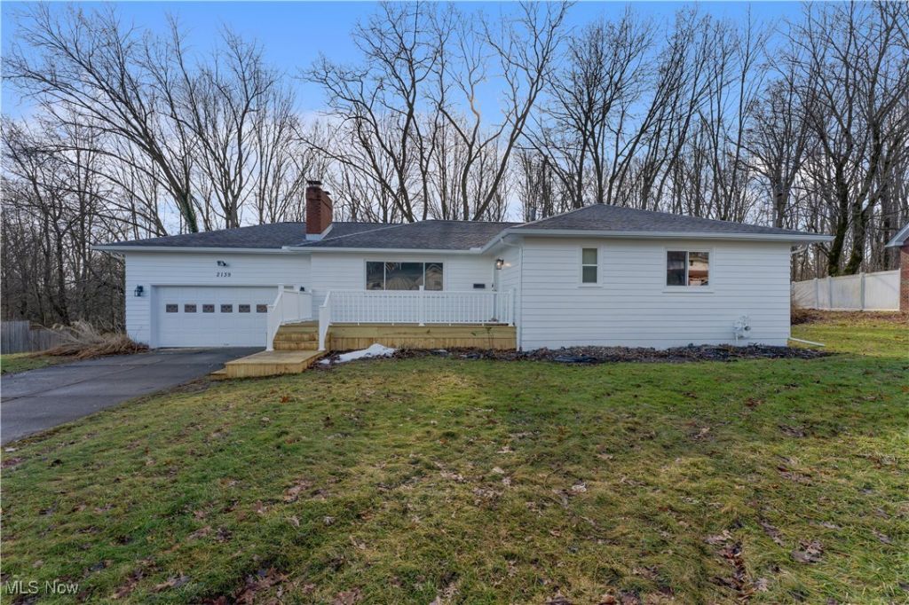 2139 Cranbrook Drive Youngstown, OH 44511
