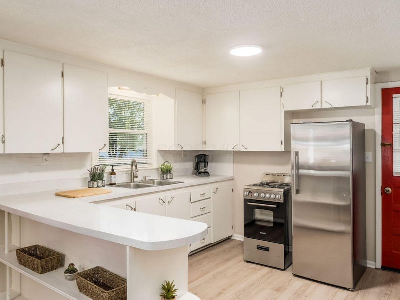 554 Garfield Avenue, Newark, OH 43055 Photo 8