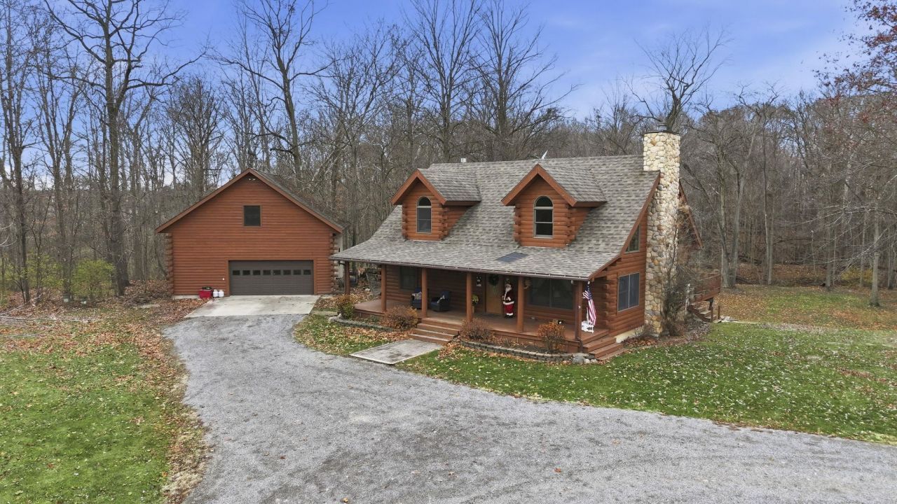 7071 State Road 8, Butler, IN 46721 Main Photo