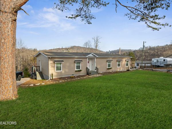 352 Perry Smith Lane, Caryville, TN 37714