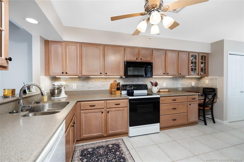 2382 SW Foxpoint Way, Palm City, FL 34990 Photo
