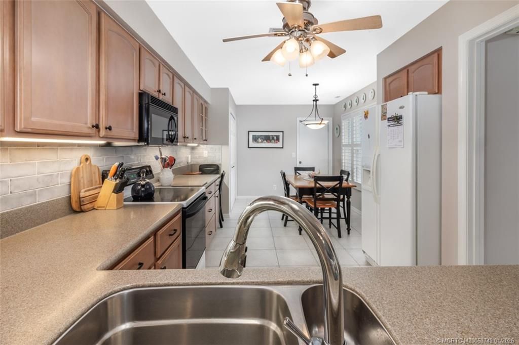 2382 SW Foxpoint Way, Palm City, FL 34990 Photo