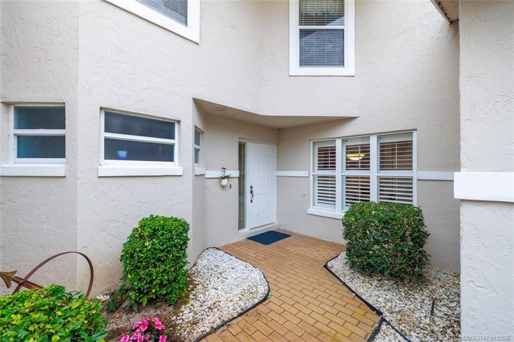 2382 SW Foxpoint Way, Palm City, FL 34990 Photo